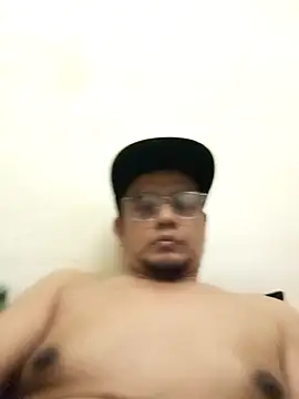 Snapshot of mrbubbaibrahim chatting on 31, 10, 2025 mrbubbaibrahim online show from 31, 10, 2025