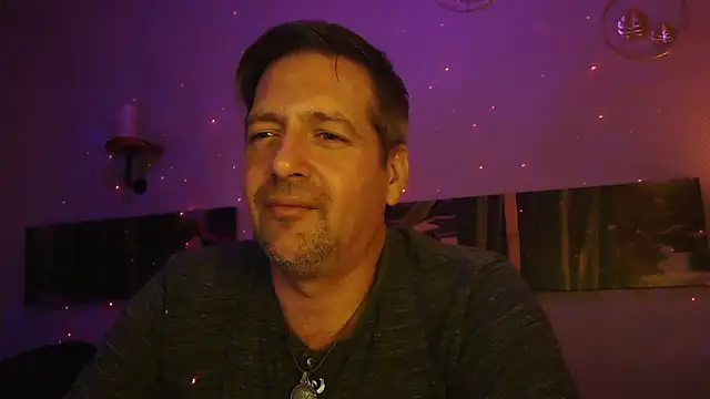 Snapshot of matrikes1 chatting on 23, 12, 2024 matrikes1 online show from 23, 12, 2024