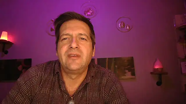 Snapshot of matrikes1 chatting on 24, 1, 2025 matrikes1 online show from 24, 1, 2025