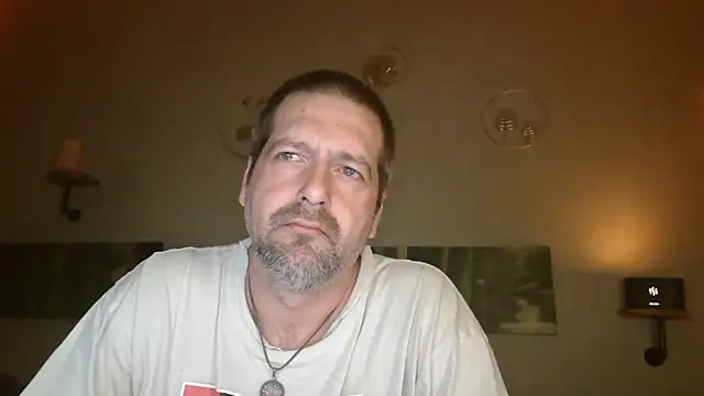 Snapshot of matrikes1 chatting on 5, 3, 2025 matrikes1 online show from 5, 3, 2025