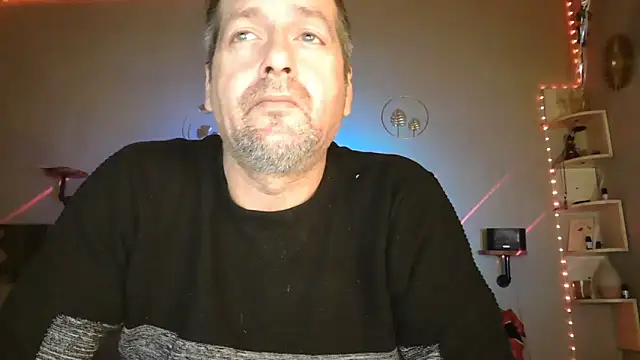 Snapshot of matrikes1 chatting on 22, 11, 2025 matrikes1 online show from 22, 11, 2025