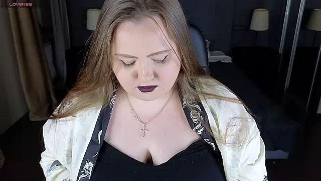 Snapshot of EMMA__CONNOR chatting on 3, 12, 2024 EMMA CONNOR online show from 3, 12, 2024