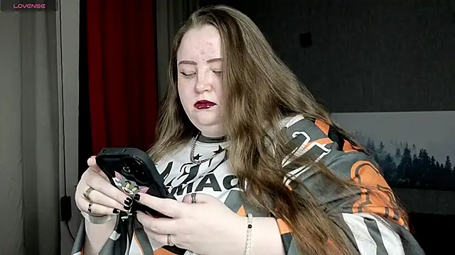 Snapshot of EMMA__CONNOR chatting on 9, 11, 2025 EMMA CONNOR online show from 9, 11, 2025