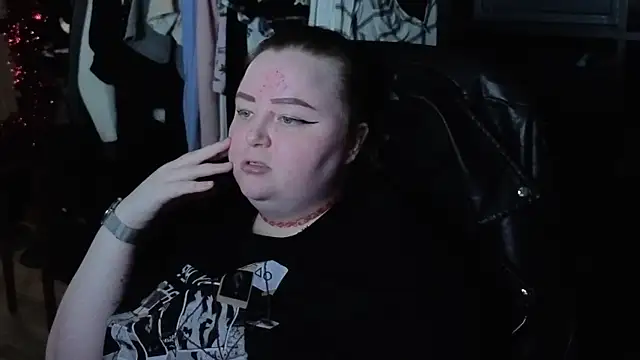 Snapshot of EMMA__CONNOR chatting on 27, 11, 2025 EMMA CONNOR online show from 27, 11, 2025