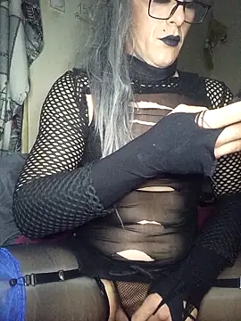 Snapshot of DiamondDrillBit chatting on 18, 1, 2026 DiamondDrillBit online show from 18, 1, 2026