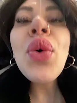 Snapshot of Wet__Bunny chatting on 8, 3, 2025 Wet Bunny online show from 8, 3, 2025