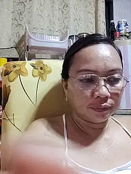 Snapshot of asianwet4u chatting on 6, 3, 2025 asianwet4u online show from 6, 3, 2025