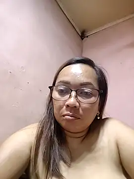 asianwet4u online show from 25, 4, 2026