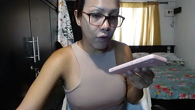 sensual nataliee online show from 17, 2, 2025