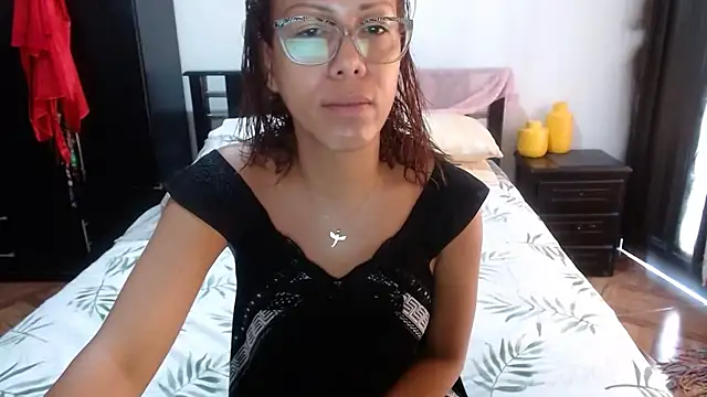 sensual nataliee online show from 8, 10, 2025