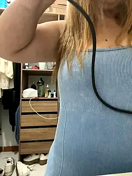 moniquerainx online show from 29, 9, 2025