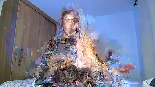 SARA TS FOX online show from 17, 3, 2026