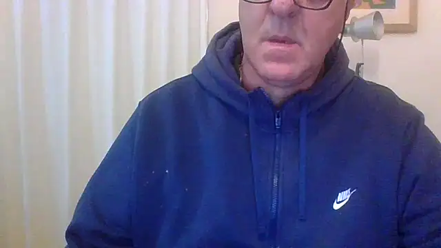 ANONIMO7735 online show from 4, 10, 2025