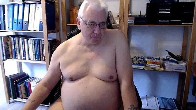 SchwanzhureXXL online show from 13, 9, 2025