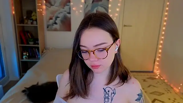 MilenaSaint online show from 22, 4, 2026