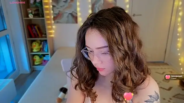 MilenaSaint online show from 27, 7, 2026