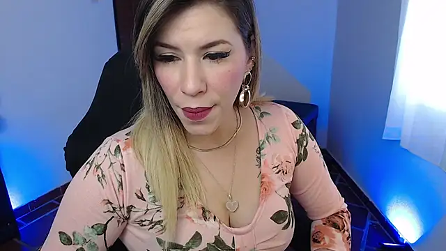 ms sofia x online show from 24, 1, 2025