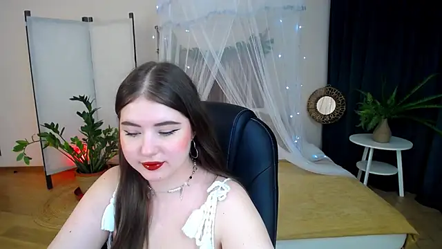 Snapshot of NicoleFoxery chatting on 4, 2, 2025 NicoleFoxery online show from 4, 2, 2025