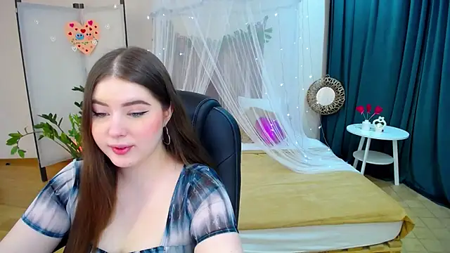 Snapshot of NicoleFoxery chatting on 28, 2, 2025 NicoleFoxery online show from 28, 2, 2025