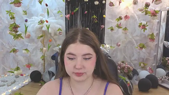 NicoleFoxery online show from 21, 7, 2026