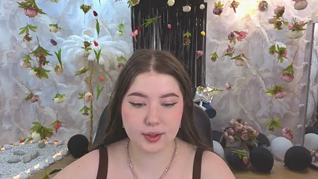 NicoleFoxery online show from 22, 7, 2026