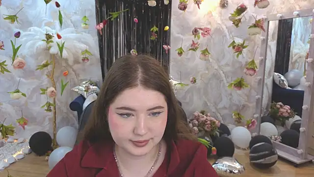 NicoleFoxery online show from 24, 7, 2026