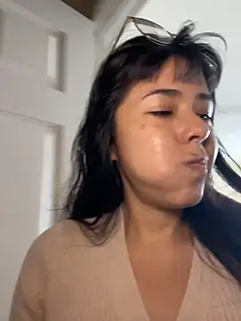 Evie-Luna online show from 30, 11, 2025