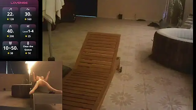 Snapshot of theSecretBallerino chatting on 14, 11, 2025 theSecretBallerino online show from 14, 11, 2025