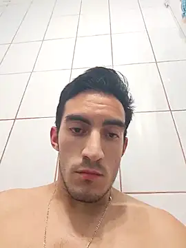 Snapshot of TommyMomentum chatting on 14, 11, 2025 TommyMomentum online show from 14, 11, 2025