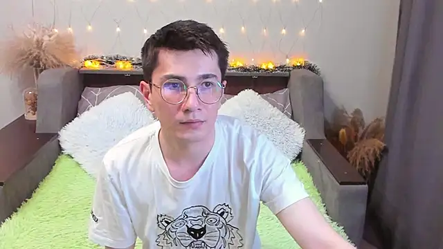 Yumi steve online show from 10, 1, 2025