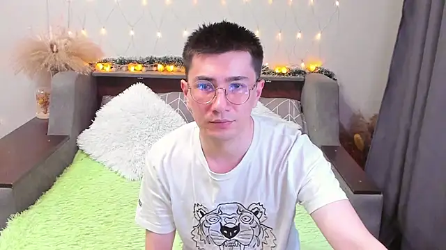 Yumi steve online show from 9, 2, 2025