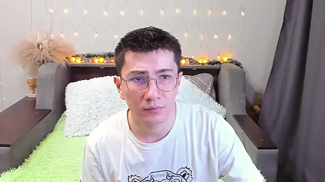 Yumi steve online show from 16, 2, 2025