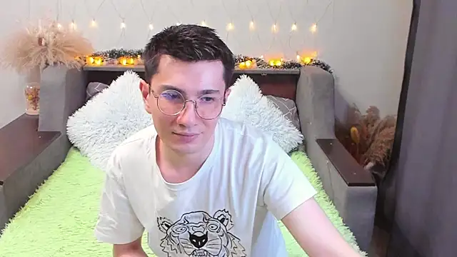 Yumi steve online show from 22, 2, 2025