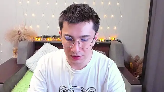 Yumi steve online show from 1, 3, 2025