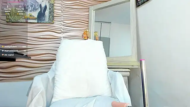 mia pineda online show from 26, 2, 2026