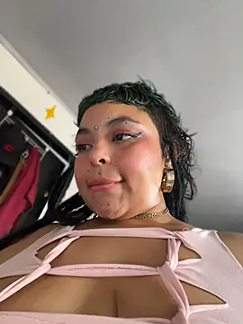 PrincessLauren420 online show from 24, 7, 2026
