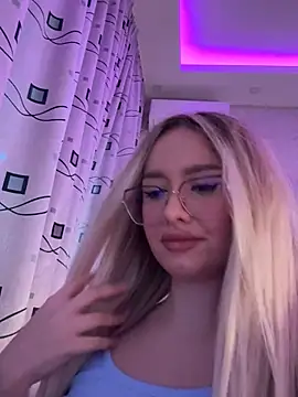 mollyxxx online show from 10, 1, 2025