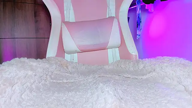 KataFerreira777 online show from 9, 10, 2025