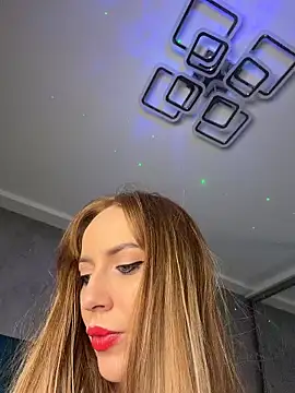 Snapshot of RockQueen_A chatting on 19, 5, 2026 RockQueen A online show from 19, 5, 2026