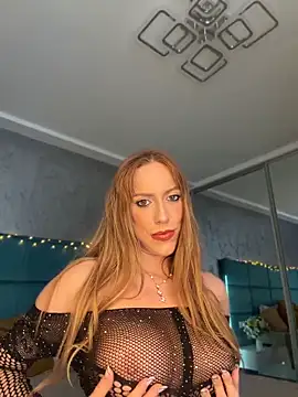 Snapshot of RockQueen_A chatting on 10, 6, 2026 RockQueen A online show from 10, 6, 2026