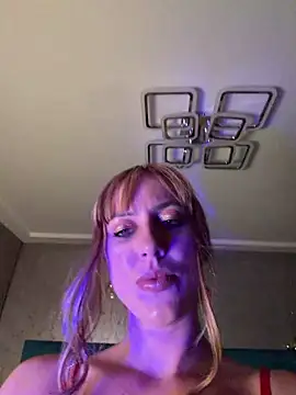 RockQueen A online show from 31, 7, 2026