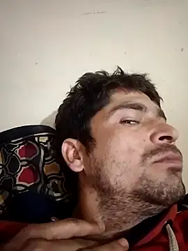 Snapshot of SunnyleoneBG chatting on 4, 1, 2025 SunnyleoneBG online show from 4, 1, 2025