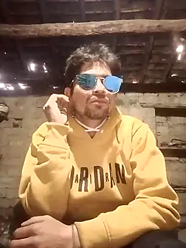 Snapshot of SunnyleoneBG chatting on 18, 1, 2025 SunnyleoneBG online show from 18, 1, 2025