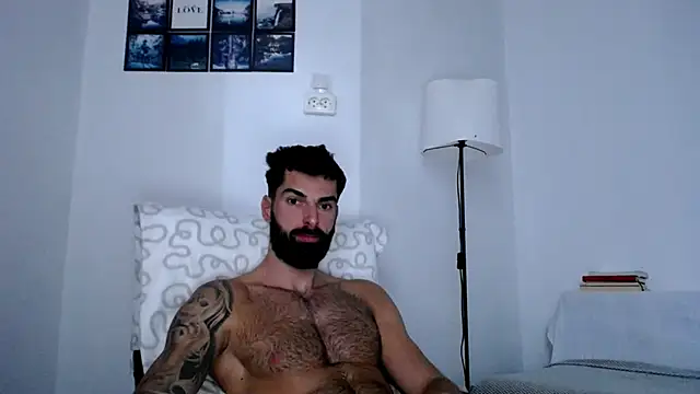 Verycutex online show from 1, 11, 2025