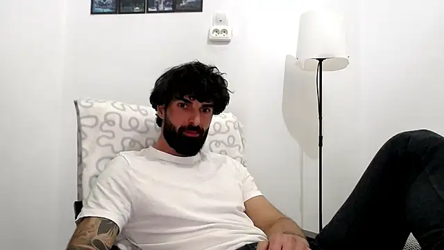 Verycutex online show from 28, 4, 2026