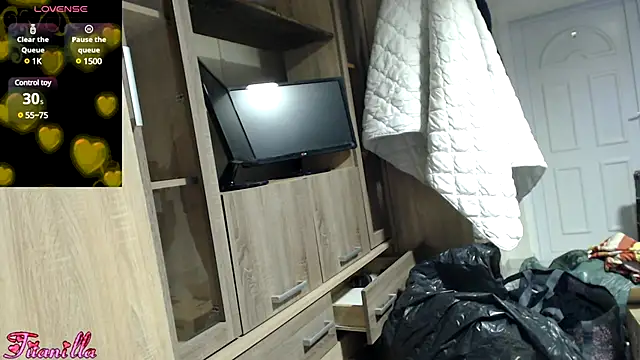 Titanilla39 online show from 15, 12, 2024