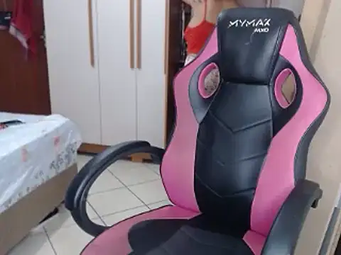 Snapshot of bustycarly chatting on 21, 12, 2024 bustycarly online show from 21, 12, 2024