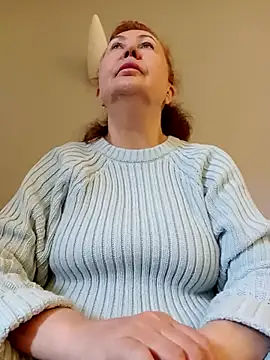 Hottie-Mom online show from 23, 4, 2026