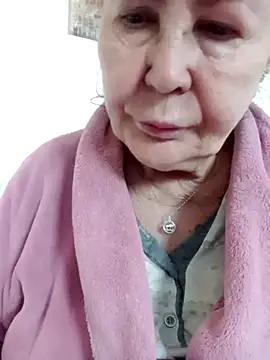 Hottie-Mom online show from 27, 4, 2026