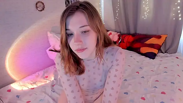 YunaPeace online show from 14, 3, 2026